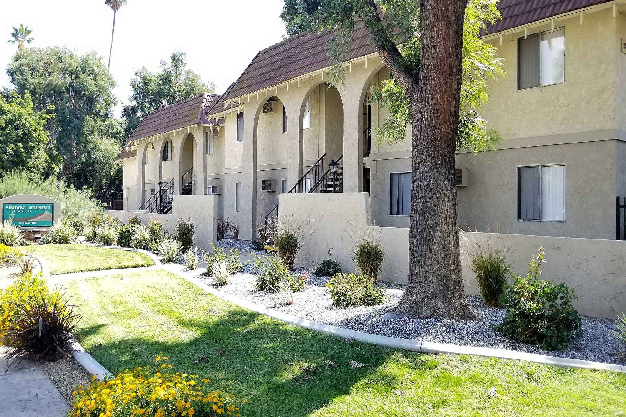 complex entry way at Shadow Mountain