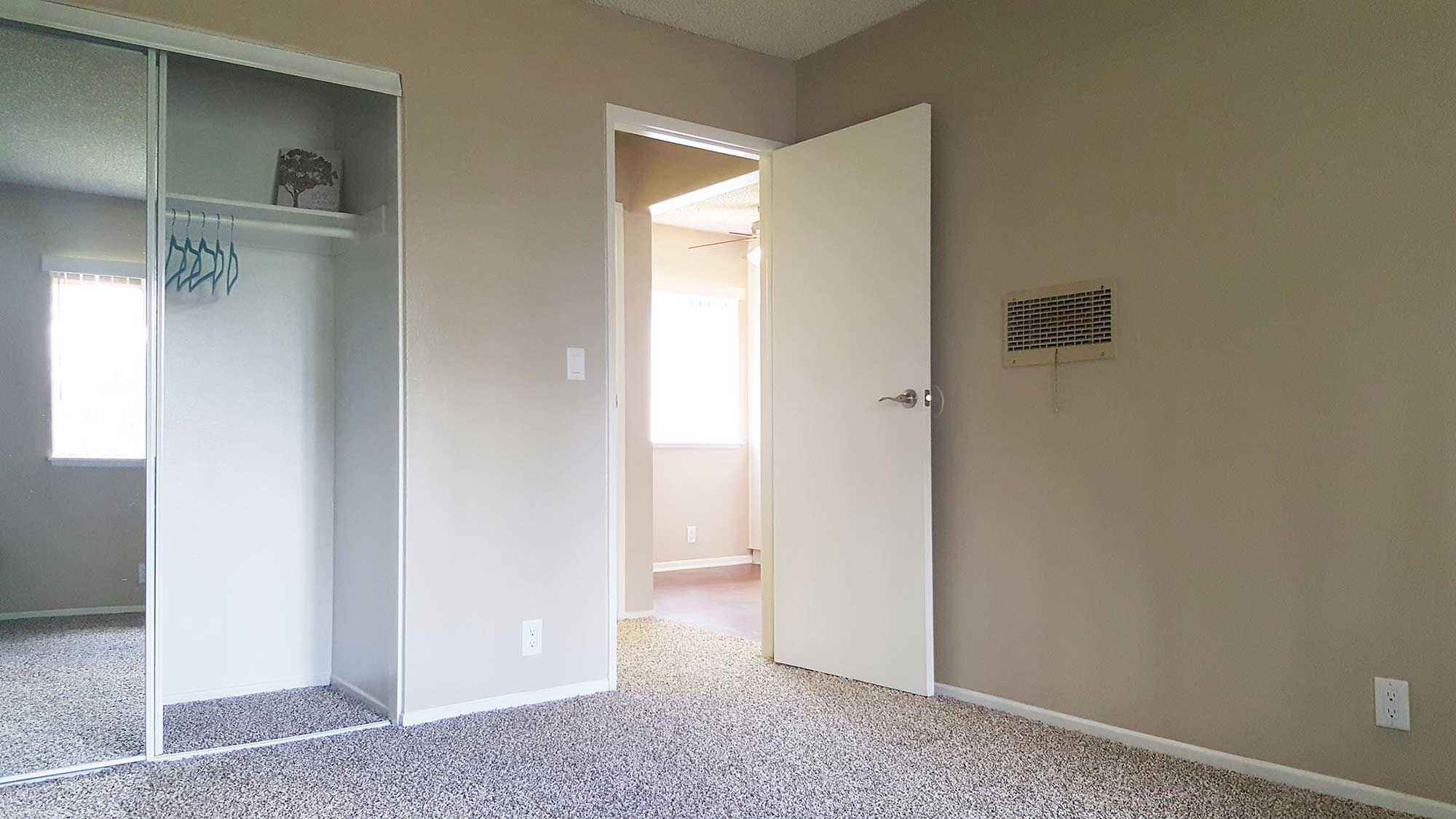 layout2 bedroom with sliding mirrored closet at Shadow Mountain